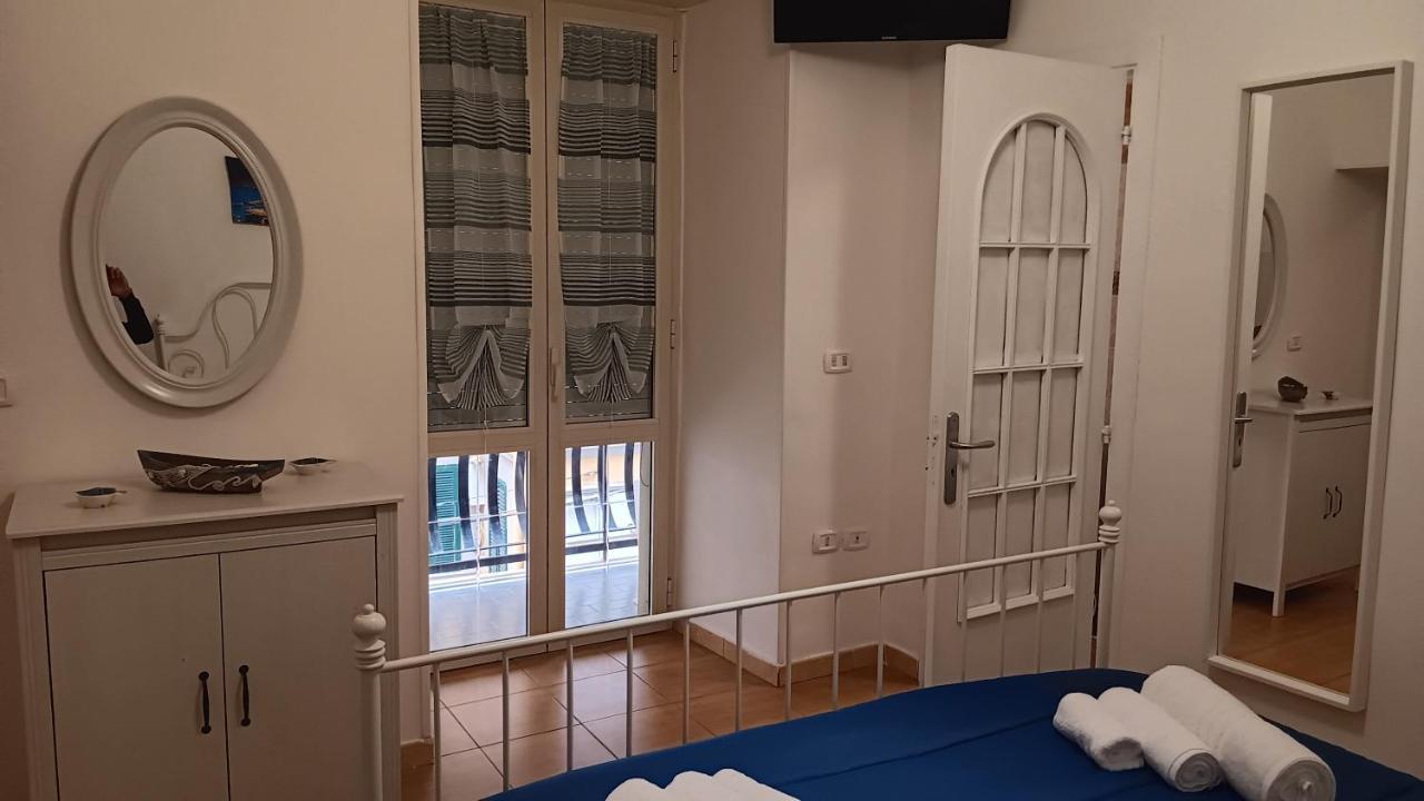 Apartamento Dimora Danicla Nápoles Exterior foto