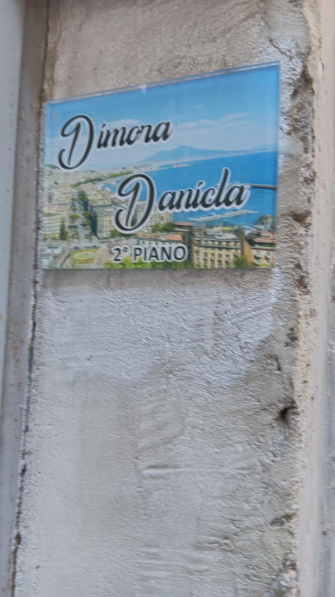 Apartamento Dimora Danicla Nápoles Exterior foto